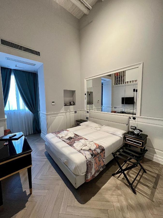 Relais Piazza Vittoria Bed & Breakfast Napoli Eksteriør bilde