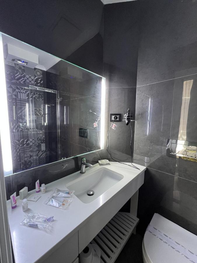 Relais Piazza Vittoria Bed & Breakfast Napoli Eksteriør bilde