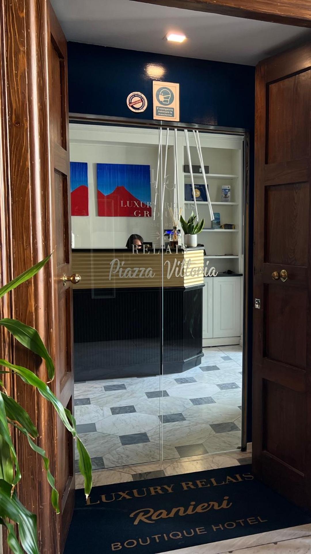 Relais Piazza Vittoria Bed & Breakfast Napoli Eksteriør bilde